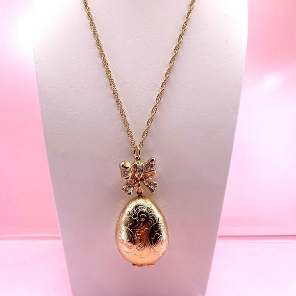 Swarovski Vintage Large Necklace With Egg Photo Holder Pendant and Crystals Bow - Picture 1 of 8